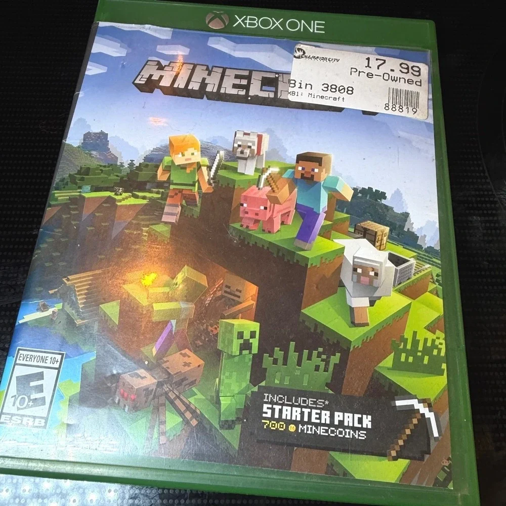 Lot of 6 Video Games Xbox One, PS2, Nintendo Wii Minecraft GTA V Madden 16 WWE